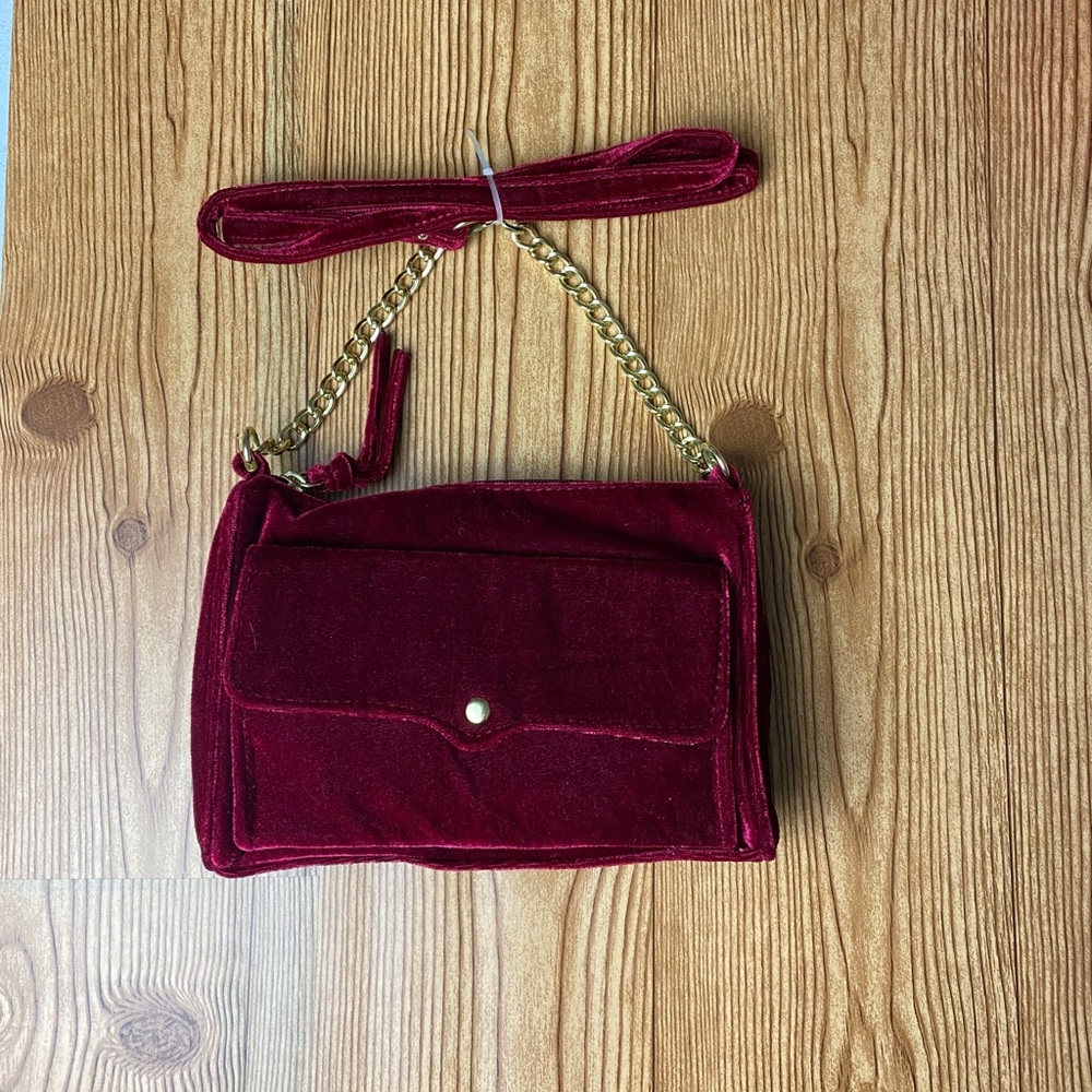 Red Velvet Chain Bag